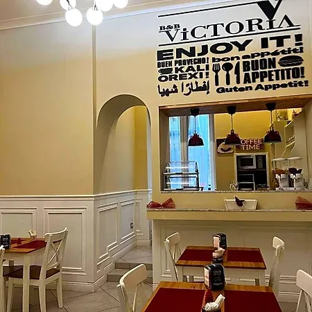 Victoria 4*