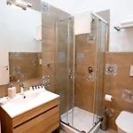 Victoria Bed and breakfast 4*