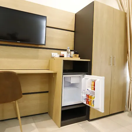 Victoria نابولي